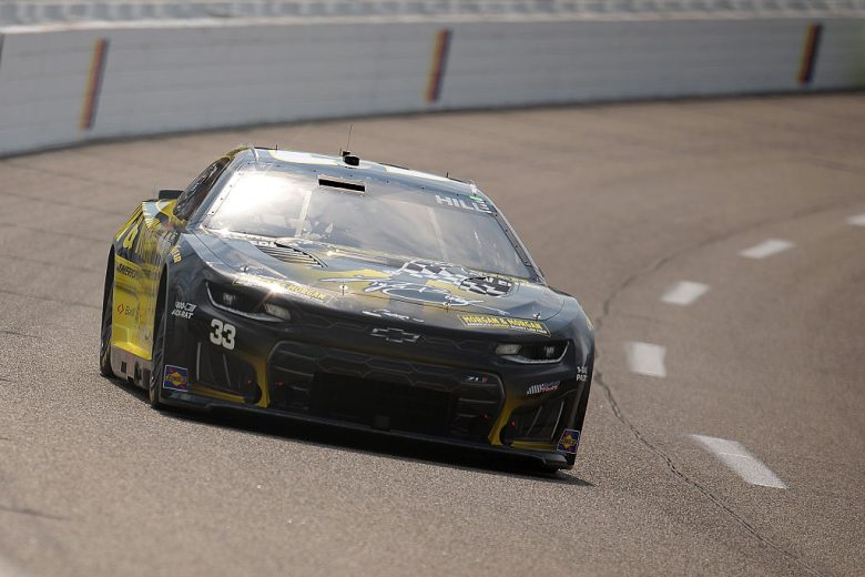 Austin Hill drives at Richmond.