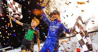 Kyle Larson wins fourth Knoxville Nationals title hours after Richmond Cup race