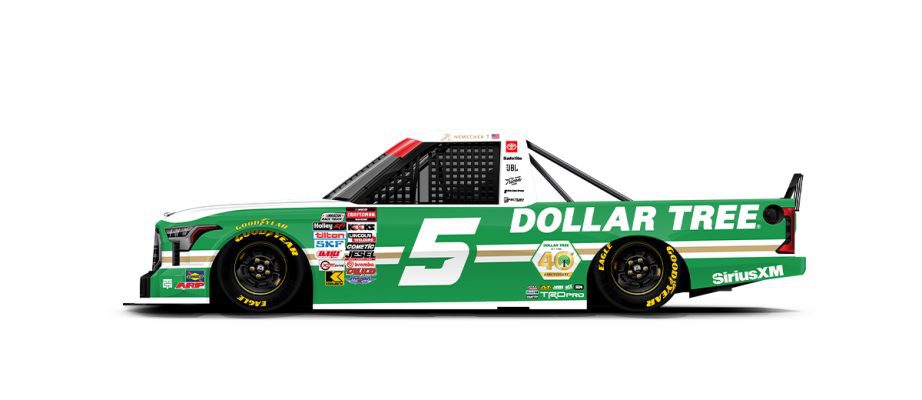A graphic depicting the No. 5 Toyota.