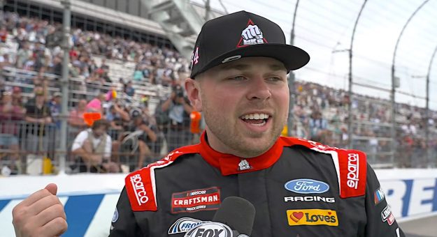 Riggs celebrates New Hampshire win, regular-season crown