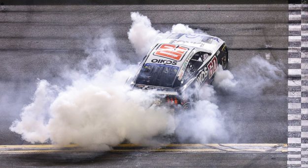Ryan Preece scores first career Cup win at Daytona to advance to Chase
