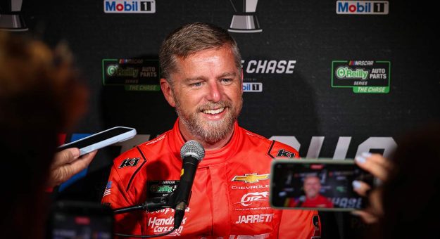 JR Motorsports sets the Chase pace as favorites in O'Reilly Auto Parts Series title fight