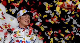 Promo Image for Analyis: Chase battle tightens as Bell pops the top at Darlington