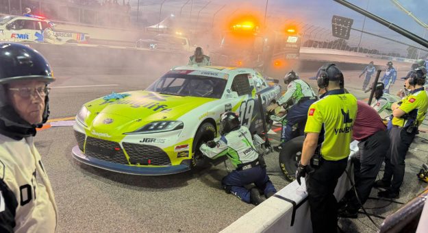 Pit-road pileup in O'Reilly Gateway race collects Caruth, Sanchez, others
