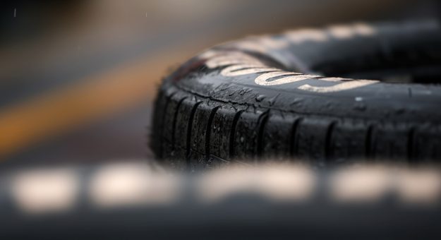 NASCAR alters wet-weather tire protocol, putting more in teams' discretion