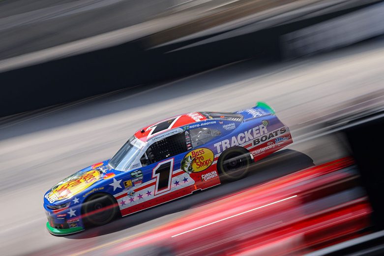 Carson Kvapil drives at Bristol.
