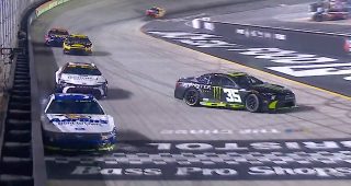 Promo Image for Herbst spin interrupts pit cycle as Blaney drives to pits