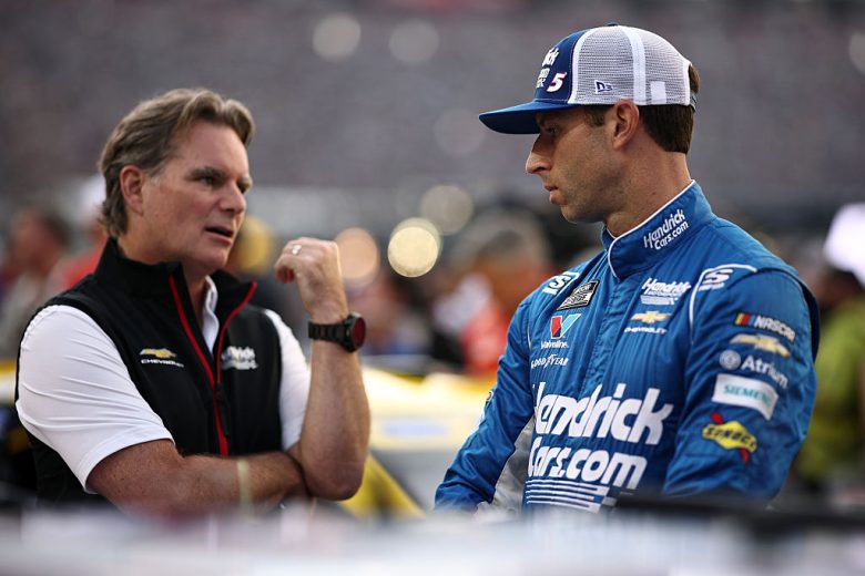 Jeff Gordon and Cliff Daniels talk.