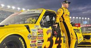 Promo Image for Riggs rues late-race wall scrape as Chase deficit grows