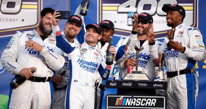 Rock Chalk this: Kansas dominance lifts Larson, No. 5 team as Chase pendulum swings