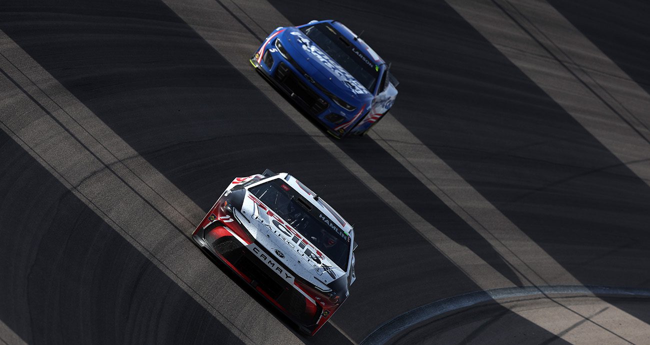 kyle larson and denny hamlin drive at las vegas