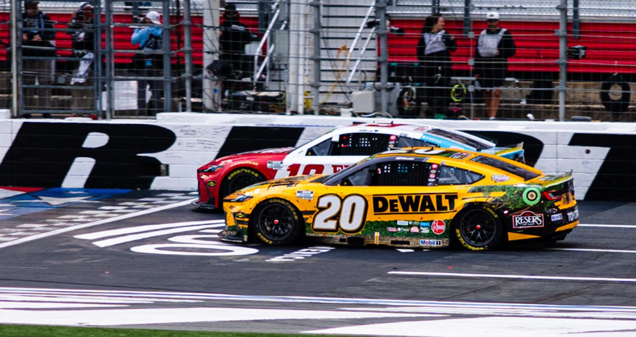 A photo finish between Chase Briscoe and Christopher Bell.