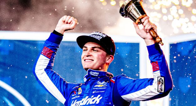 Day pulls off stunning three-wide move, repels Love for O'Reilly Chase win at Charlotte