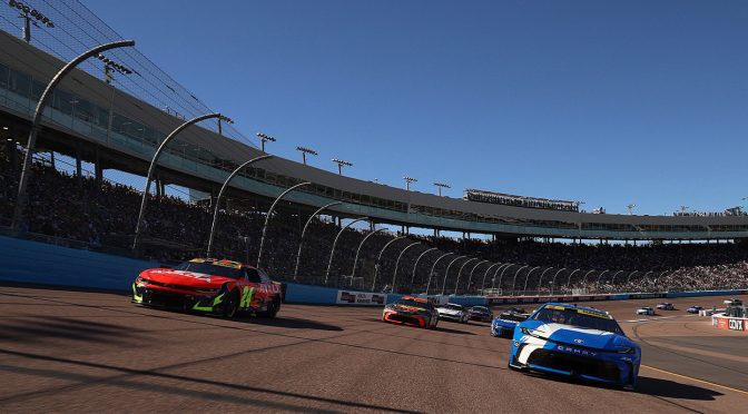 Featured Image for NASCAR at Phoenix: Key info, links, results for Chase race weekend