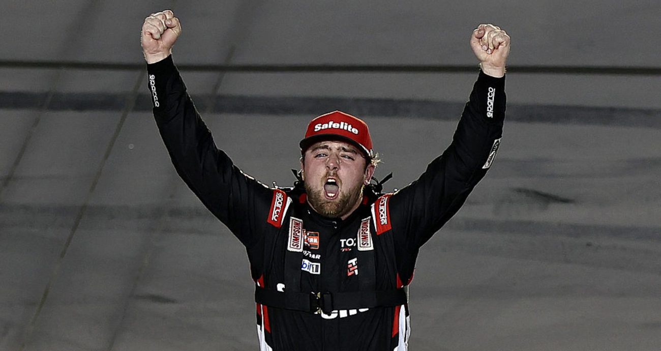 Kaden Honeycutt celebrates after winning at Phoenix.