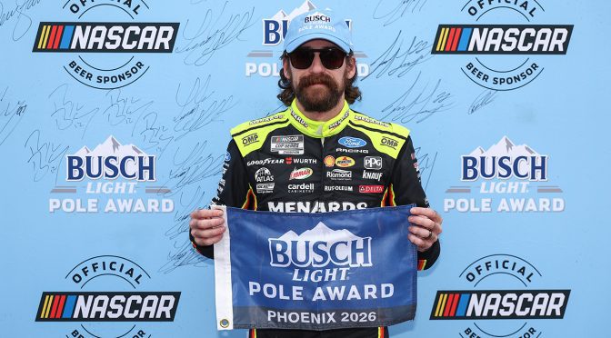 Featured Image for Blaney wins Busch Light Pole Award at Phoenix; points leader Larson starts 22nd