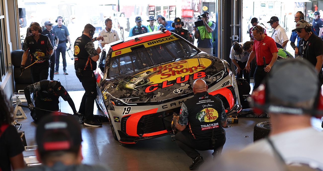Sunday Setup: Front brake pads, rotor changes loom | NASCAR
