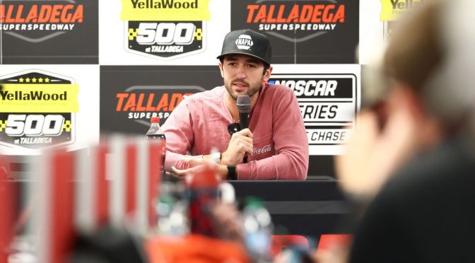 Featured Image for Chase Elliott follows in his father’s footsteps, steps aside in Most Popular Driver voting