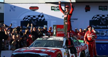 Sammy Smith snaps O’Reilly winless streak, scores Talladega victory