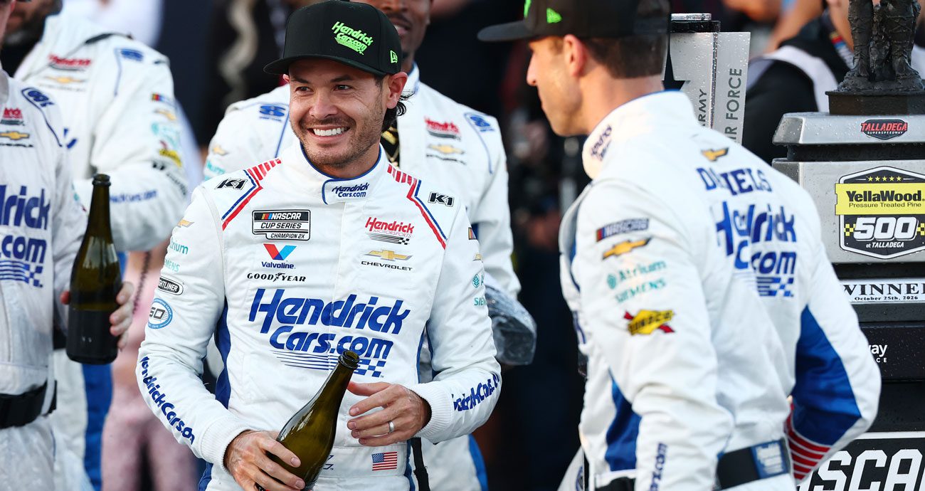 Wizardry Races Talladega rally lifts Kyle Larson to the Chase brink | NASCAR