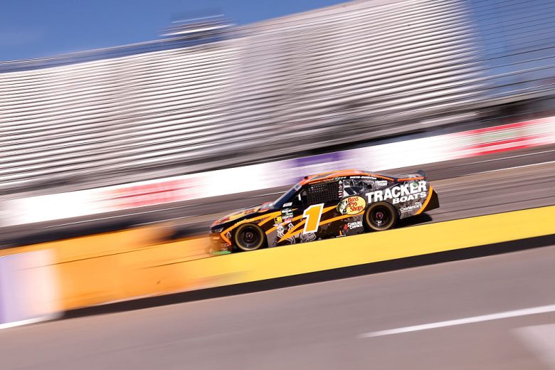 Carson Kvapil drives at Martinsville.