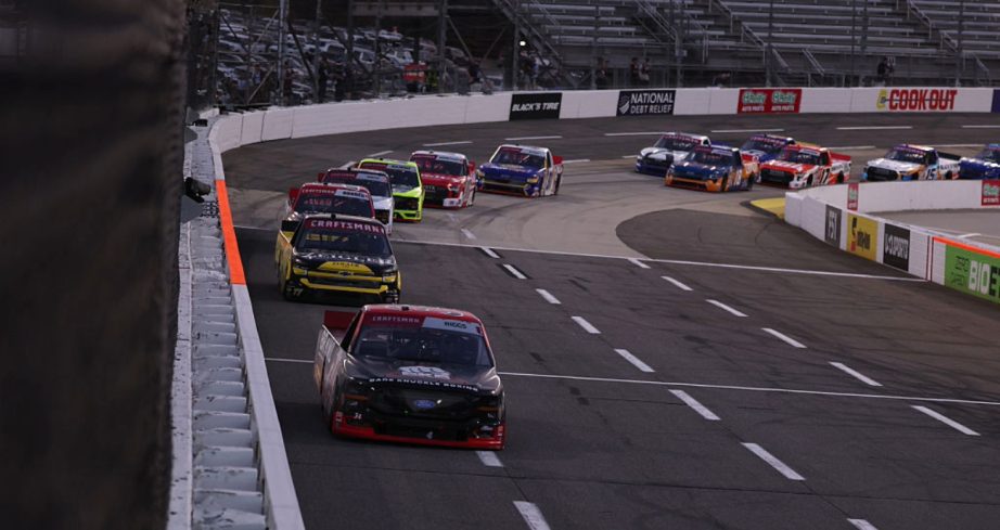 A general view of racing at Martinsville.