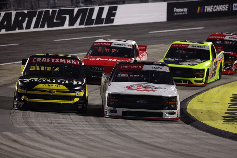 A general view of racing at Martinsville.